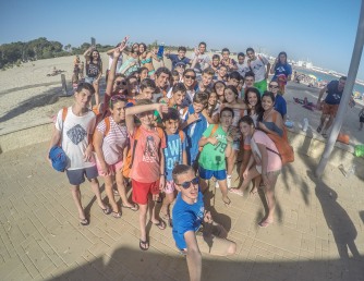 Photo of the kids on tecs summer camps on excursion to the beach in Spain